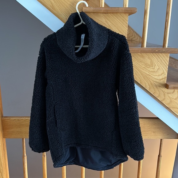 Lululemon Sherpa jacket size 6 - Picture 6 of 9